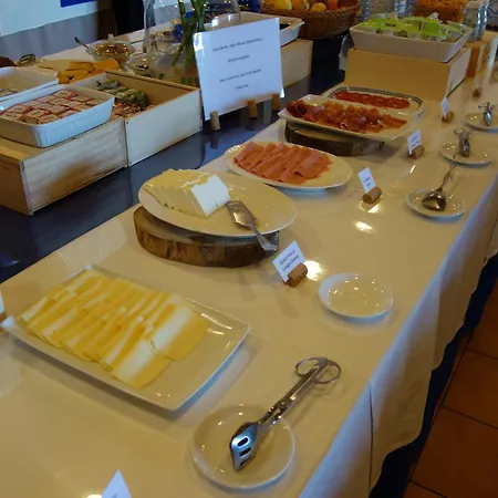 Отель Senhora Do Castelo Мангуалди