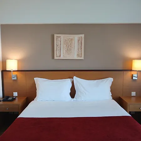 Senhora Do Castelo Отель 3*