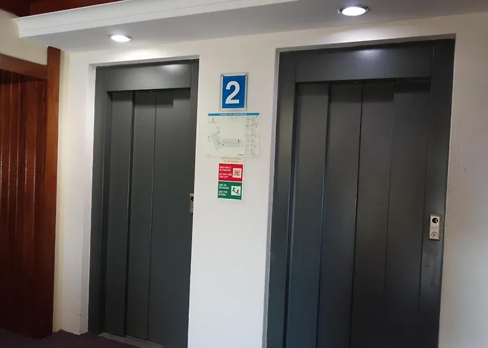 Hotel Senhora Do Castelo 3*