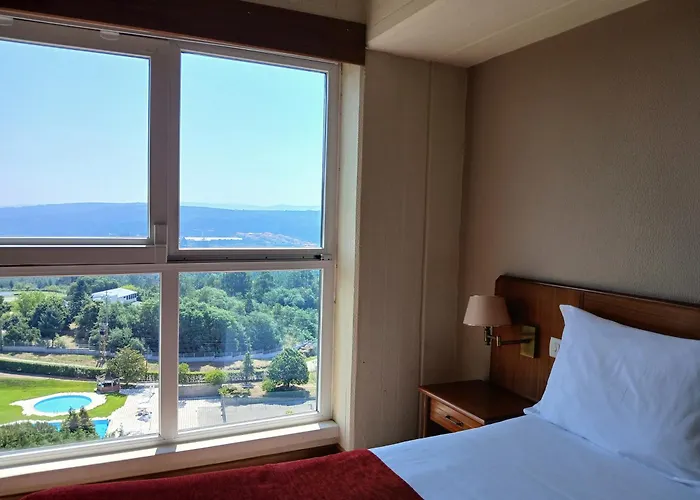 Hotel Senhora Do Castelo 3*