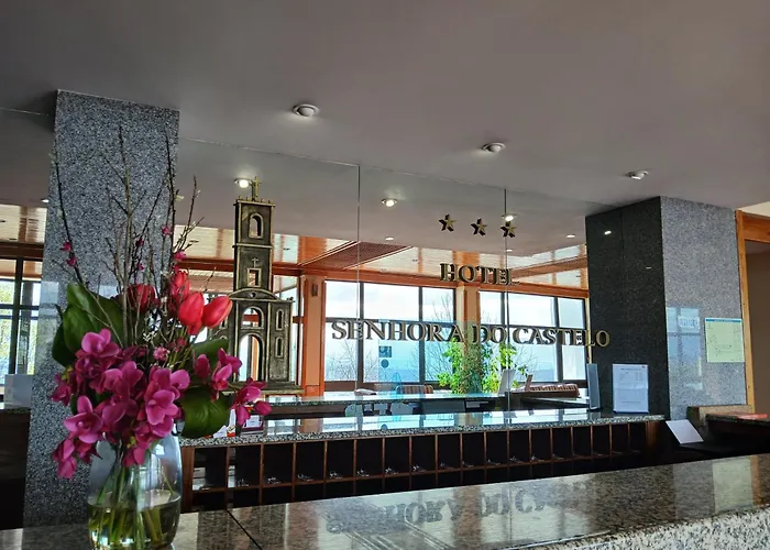 Senhora Do Castelo Hotel